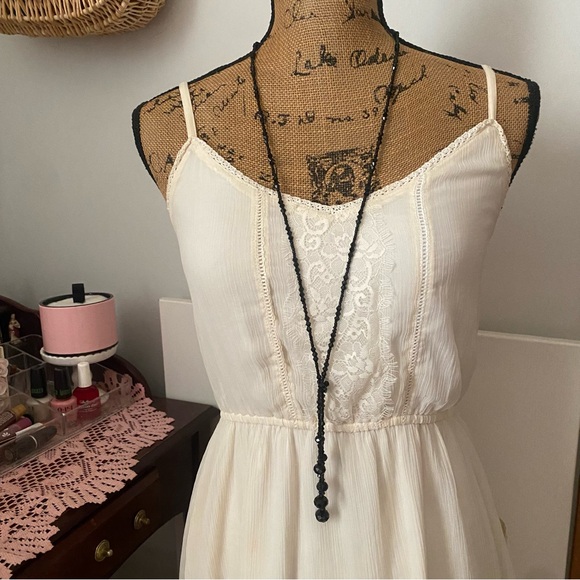 Black Crystal Beaded Vintage Long Necklace - Picture 3 of 3